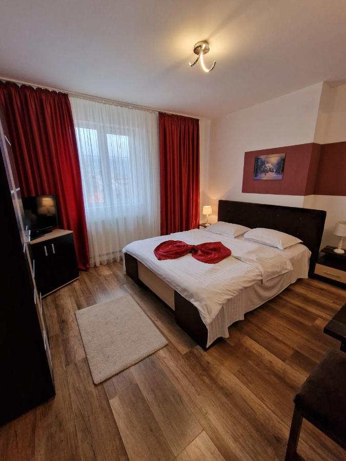 Hotel Marasesti Buşteni Exterior foto
