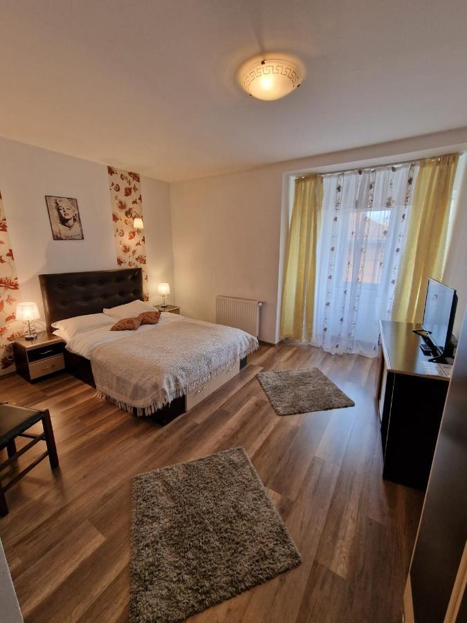 Hotel Marasesti Buşteni Exterior foto