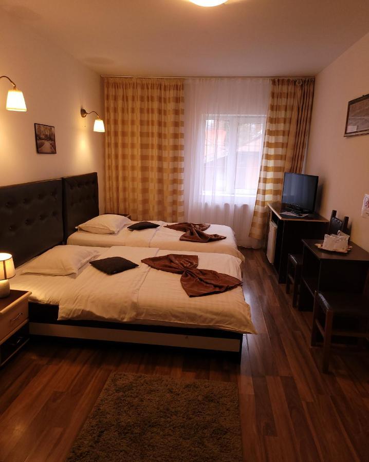 Hotel Marasesti Buşteni Exterior foto